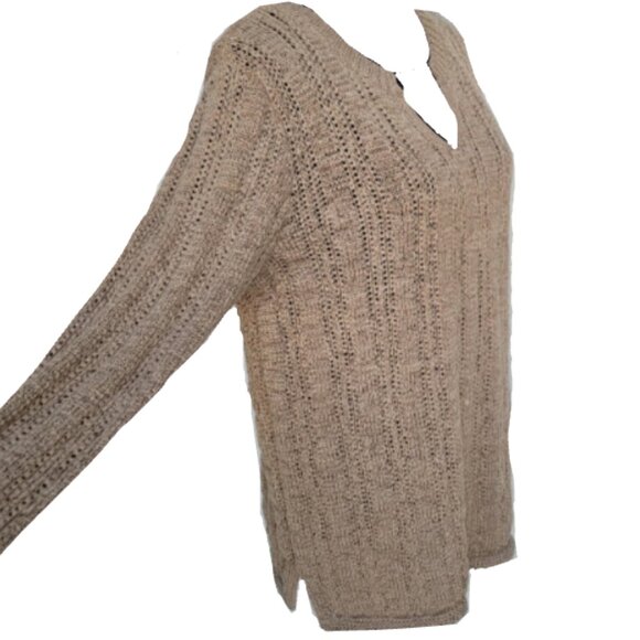 Brand New Jones New York Signature Cotton-Blend Cable Knit V-Neck Sweater - Picture 2 of 12